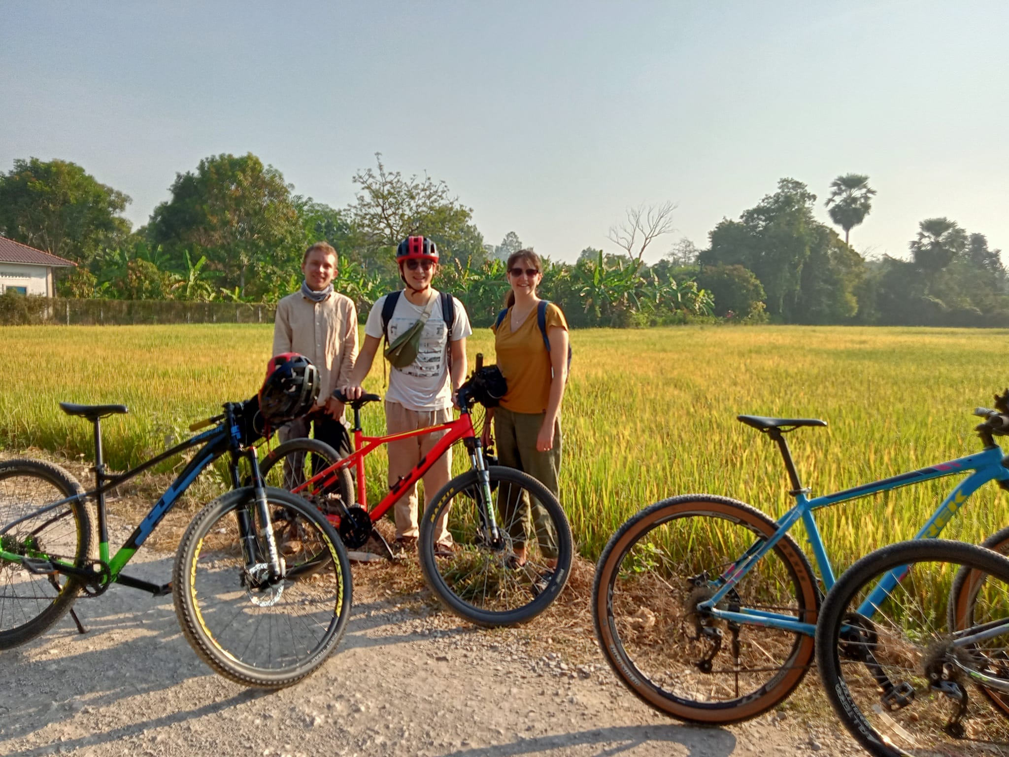 Phnom Penh Cycling To Sihanoukville 5 Days